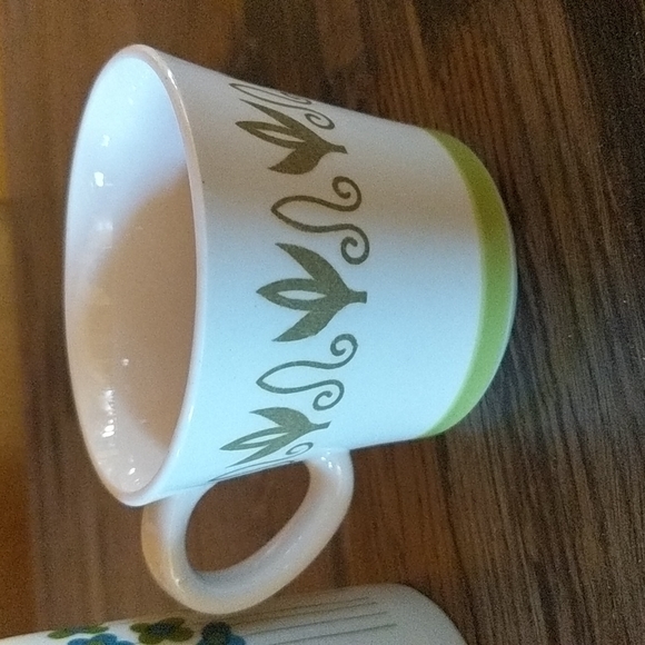 Trio of Happy MCM Cups. - Picture 4 of 16